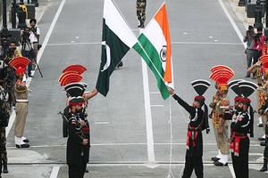 Ấn Độ - Pakistan trao trả binh sĩ