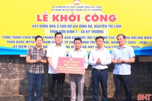 Đồng loạt khởi công và trao kinh phí xây dựng 216 nhà ở cho người dân