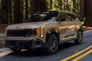 Kia Seltos 2027 ra mắt, có thêm phiên bản hybrid tiết kiệm nhiên liệu