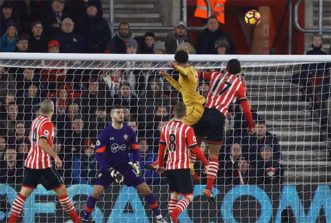 kane da hong phat den tottenham van nguoc dong ngoan muc