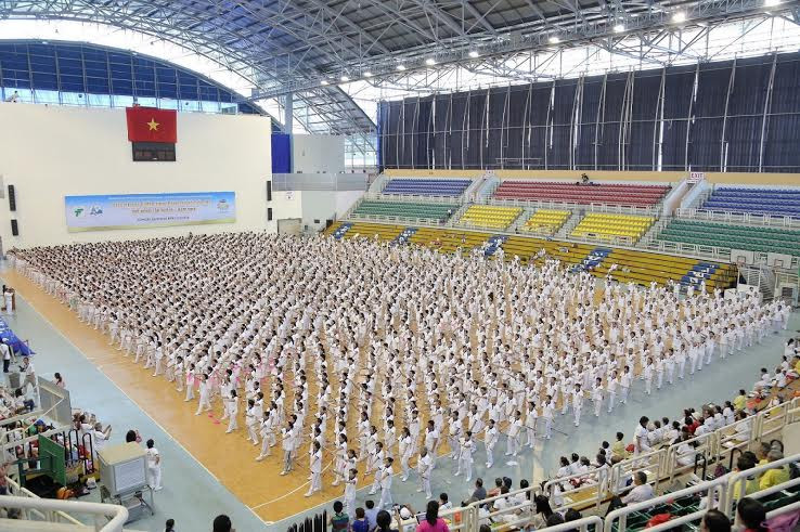 dong dien the duc duong sinh co so luong nguoi cao tuoi tham gia dong nhat