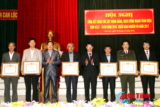 can loc trien khai cong tac xay dung dang nam 2017