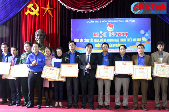tich cuc giao duc loi song chu nghia yeu nuoc cho gioi tre