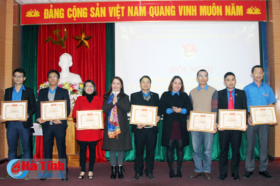 kien toan doi ngu can bo doan dam bao tieu chuan chat luong