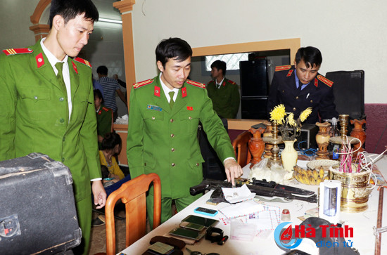 dot kich bat 9 con nghien dang phe thuoc cung nhieu hang nong