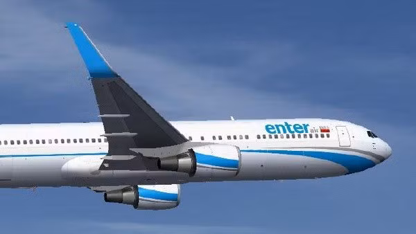 hanh khach de doa danh bom may bay ba lan ha canh khan cap