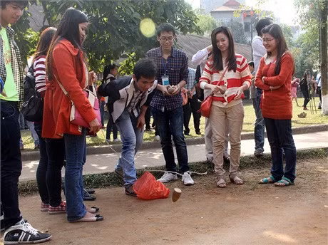 Những trò chơi dân gian thấm sâu trong ký ức tuổi thơ ảnh 10