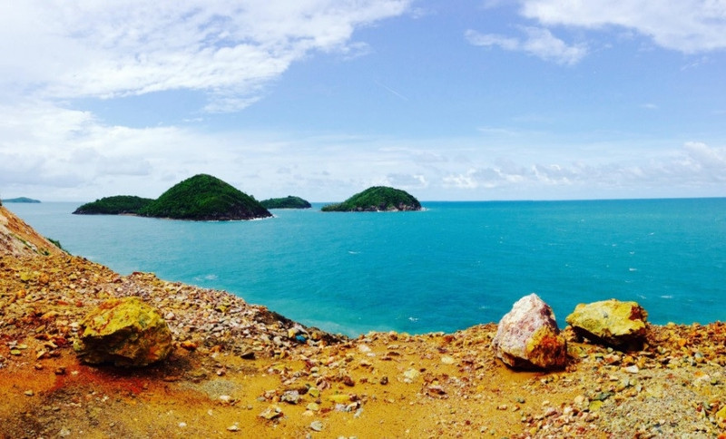 bien troi moi mien to quoc trong anh du thi dau an viet nam