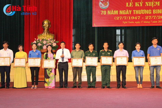 trang trong ky niem ngay thuong binh liet sy tai cac dia phuong don vi