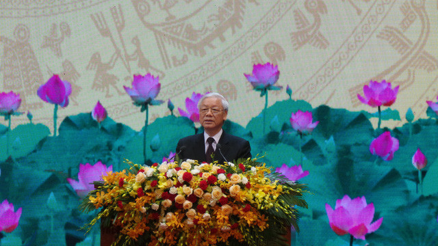 tong bi thu mau dao da no hoa cho dat nuoc hom nay