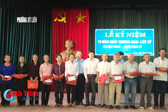 formosa trao qua tri gia 1 5 ty dong cho nguoi co cong tx ky anh