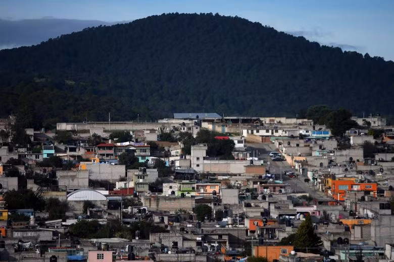 lac giua khu rung dom dom tuyet dep o mexico