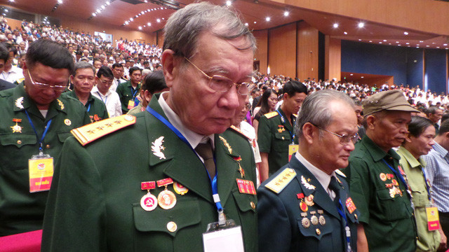tong bi thu mau dao da no hoa cho dat nuoc hom nay