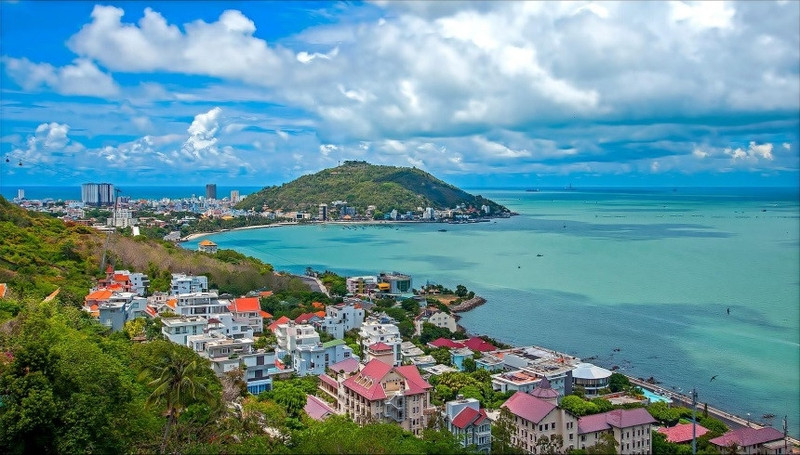 bien troi moi mien to quoc trong anh du thi dau an viet nam