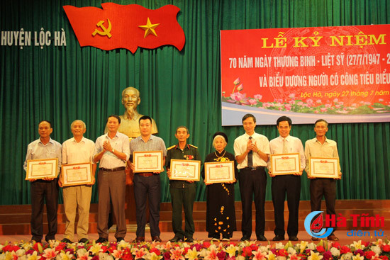 trang trong ky niem ngay thuong binh liet sy tai cac dia phuong don vi