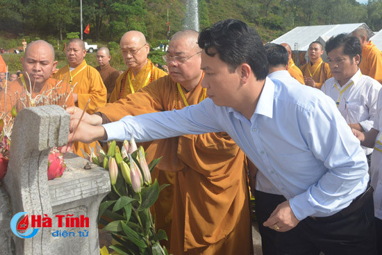 dai le cau sieu cac anh hung liet sy nguoi co cong o nga ba dong loc
