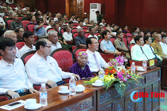 trang trong ky niem ngay thuong binh liet sy tai cac dia phuong don vi