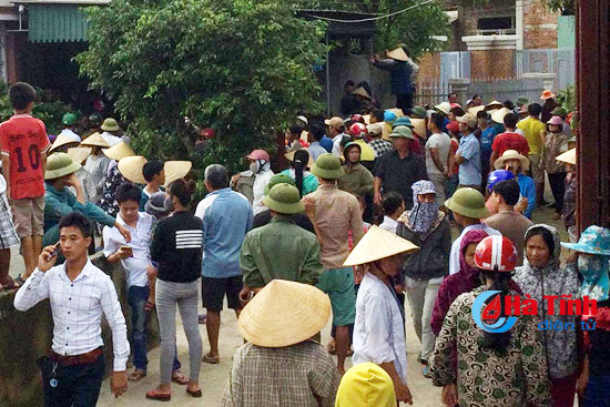 video giai vay nguoi phu nu bi nghi bat coc tre em o can loc