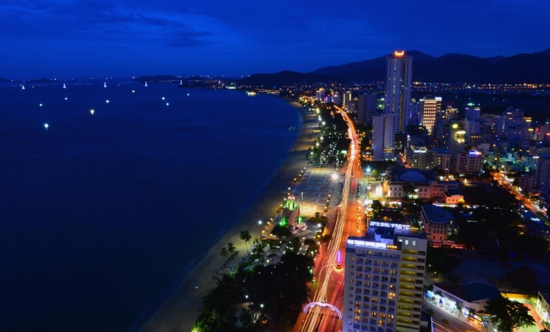 bien troi moi mien to quoc trong anh du thi dau an viet nam