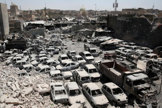 chum anh ben trong vung dat chet mosul iraq