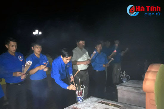 tuoi tre thanh kinh thap nen tri an cac anh hung liet sy
