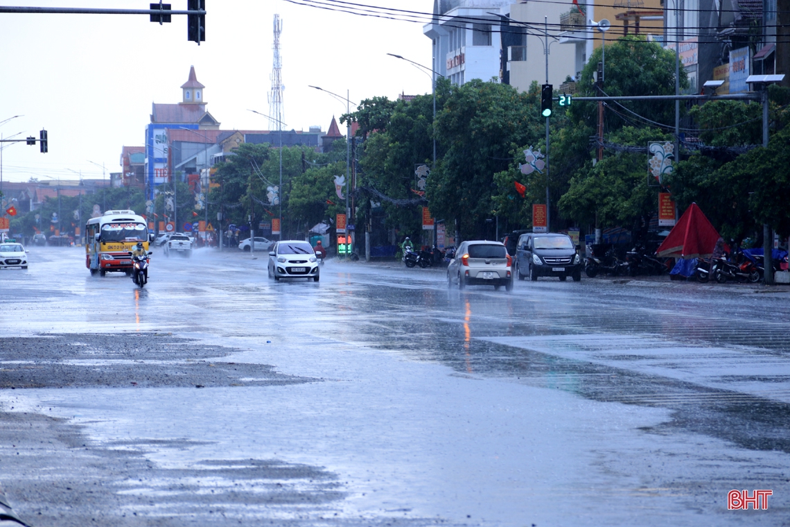 Cơn mưa “vàng” giải nhiệt thị xã phía Nam Hà Tĩnh