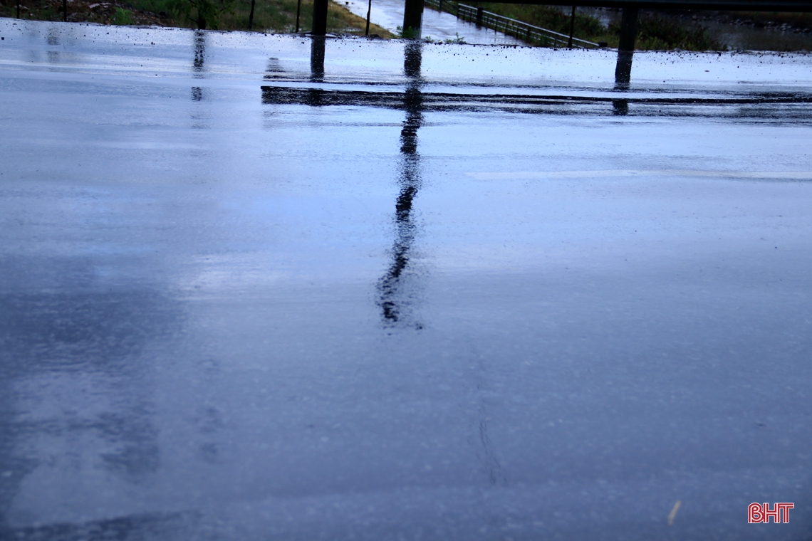 Cơn mưa “vàng” giải nhiệt thị xã phía Nam Hà Tĩnh