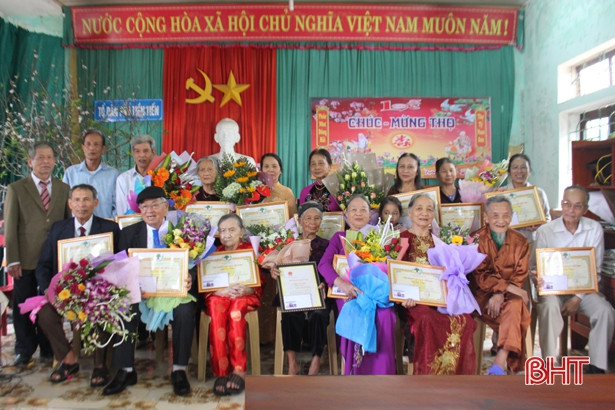 Hà Tĩnh tổ chức lễ mừng thọ, chúc thọ hơn 23 nghìn người cao tuổi
