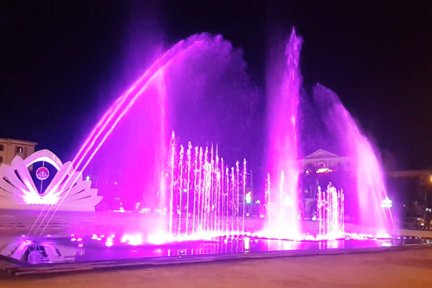 Cận cảnh 90 giàn pháo hoa tại TP Hà Tĩnh trước giờ khai hỏa