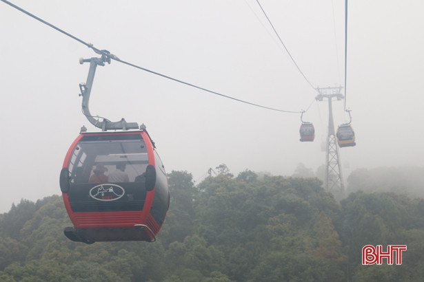 Nô nức lễ hội chùa Hương Tích ngày đầu năm mới