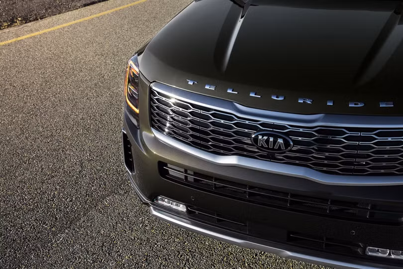 SUV “hạng sang” Kia Telluride chốt giá ngang Ford Explorer