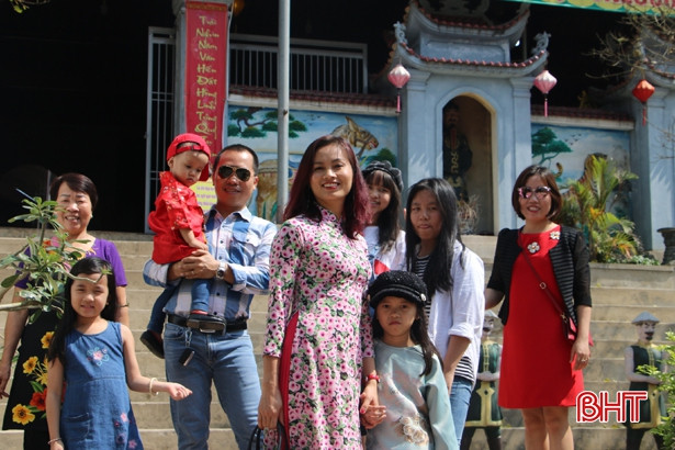 Hơn 13 vạn lượt du khách đến Hà Tĩnh du xuân Kỷ Hợi