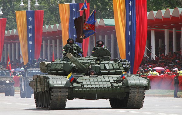 284 “hổ thép” T-72B1V sẽ chặn đứng đà tiến, nếu Mỹ và Colombia tấn công Venezuela?