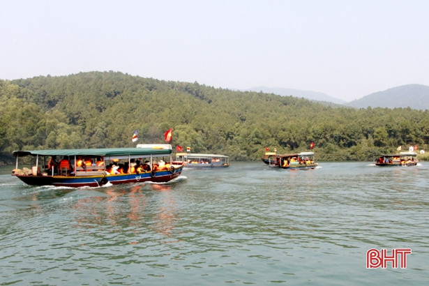 Hoàn tất công tác chuẩn bị khai hội chùa Hương Tích