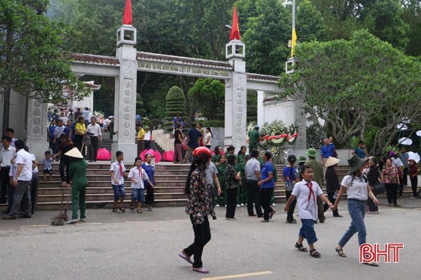 Hơn 13 vạn lượt du khách đến Hà Tĩnh du xuân Kỷ Hợi