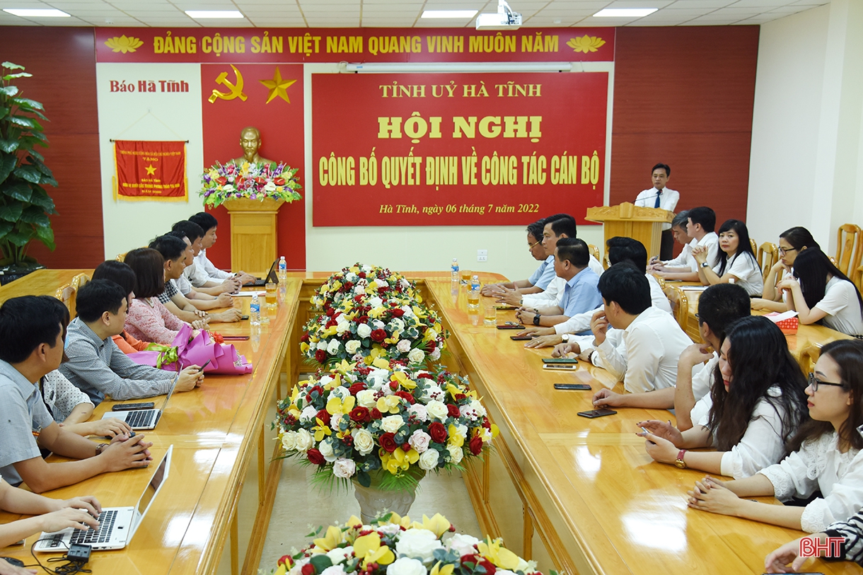 Công bố quyết định bổ nhiệm Phó Tổng Biên tập Báo Hà Tĩnh