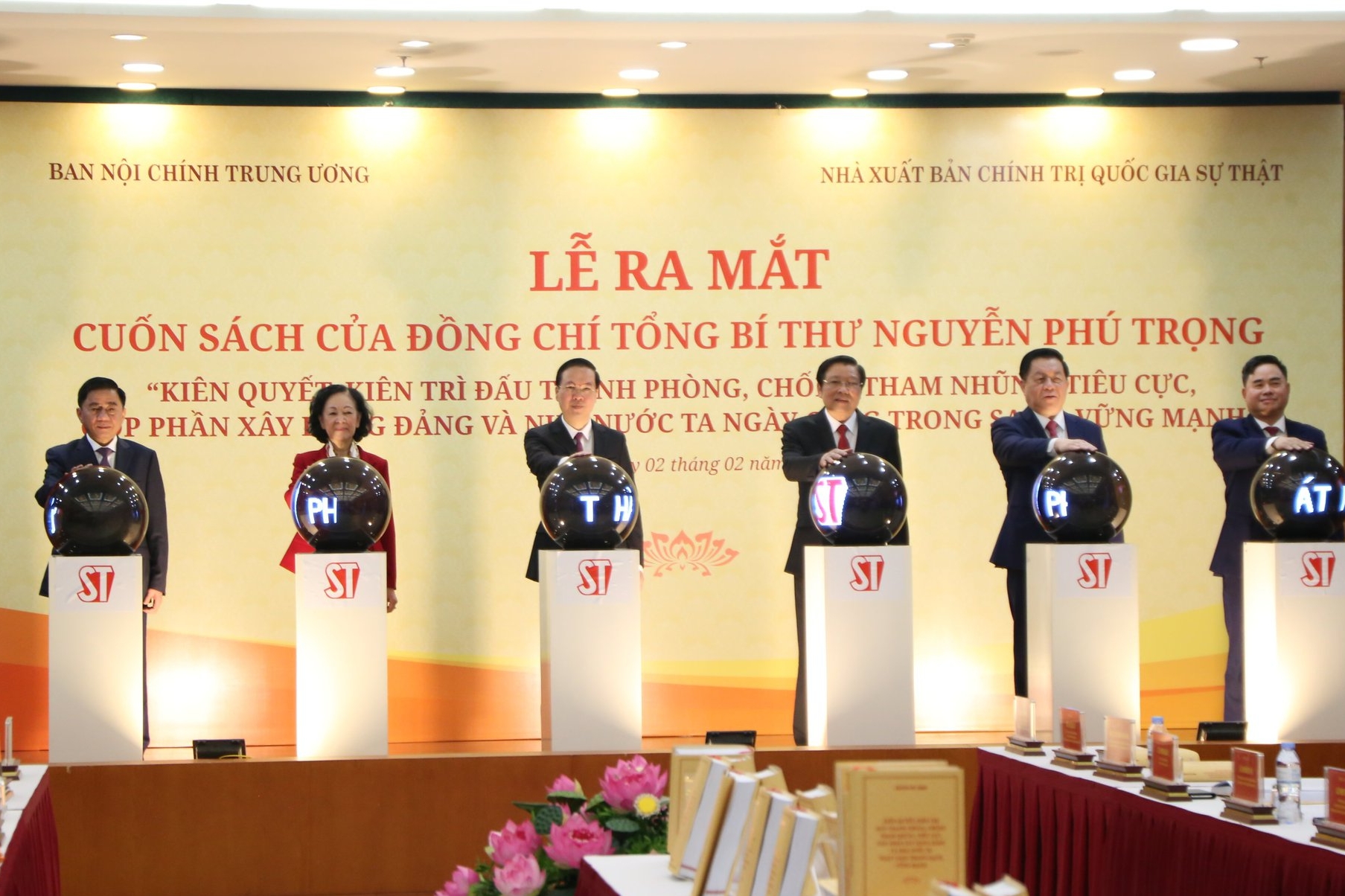 Tổ chức sinh hoạt chính trị, tư tưởng về nội dung tác phẩm của đồng chí Tổng Bí thư Nguyễn Phú Trọng