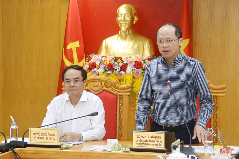 Thứ trưởng Bộ Nội vụ đánh giá cao việc thực hiện Luật Hoạt động chữ thập đỏ tại Hà Tĩnh