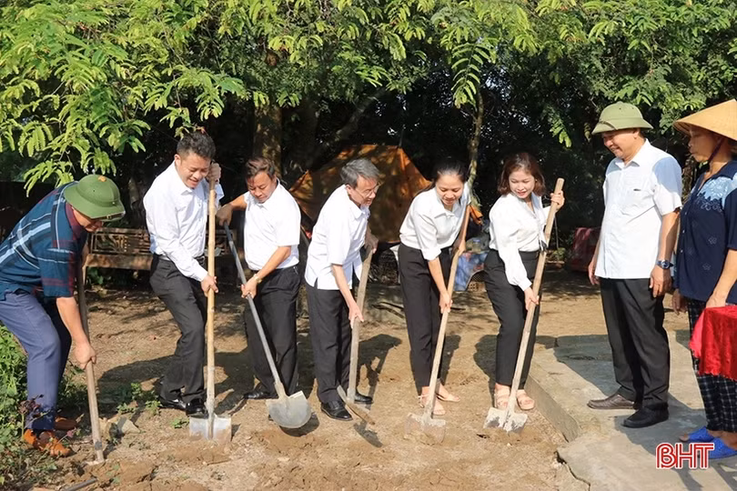 Hỗ trợ hơn 100 triệu đồng xây nhà đại đoàn kết cho hộ nghèo ở Nghi Xuân