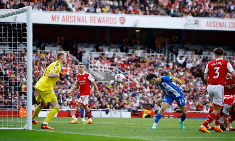 Arsenal tan mộng vô địch Ngoại hạng Anh