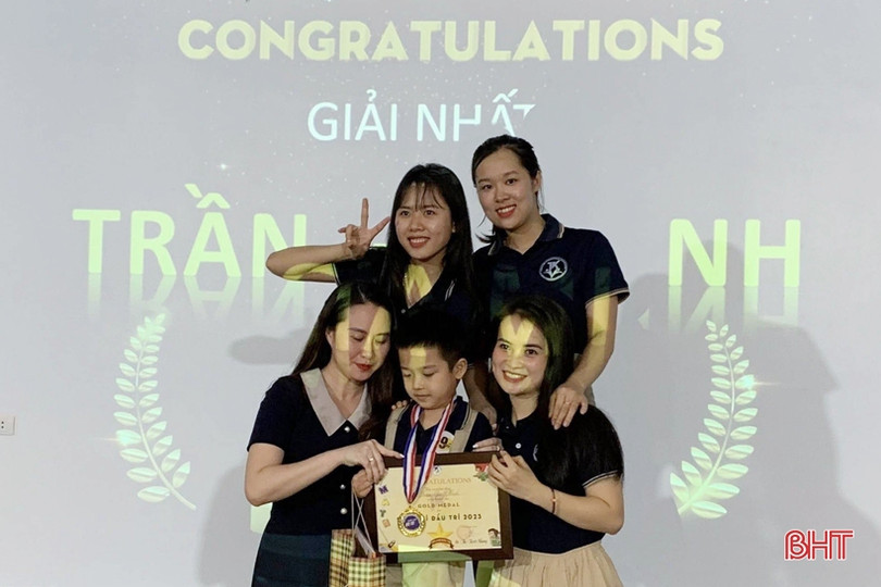 “Siêu nhí” Trung Kiên đấu trí