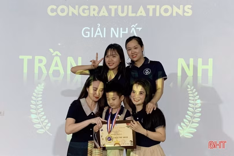 “Siêu nhí” Trung Kiên đấu trí