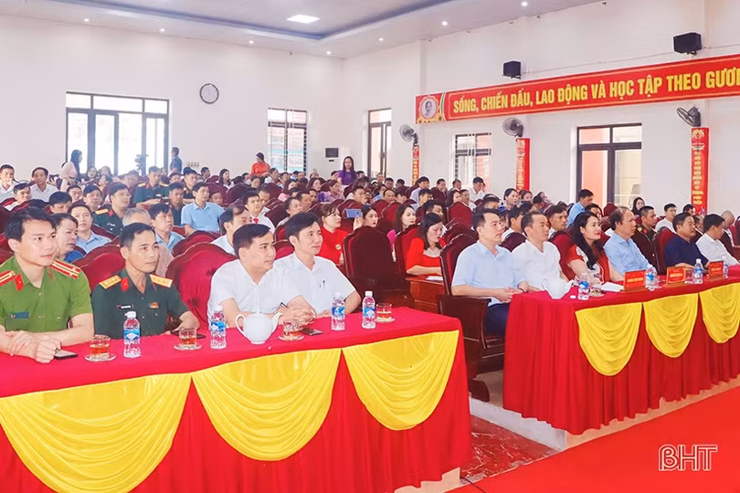 20 thí sinh Vũ Quang thi tuyên truyền điển hình học và làm theo Bác