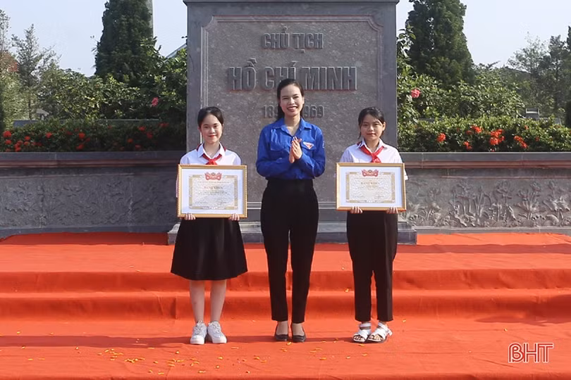 Hà Tĩnh tuyên dương thanh niên làm theo lời Bác và CLB thiện nguyện tiêu biểu