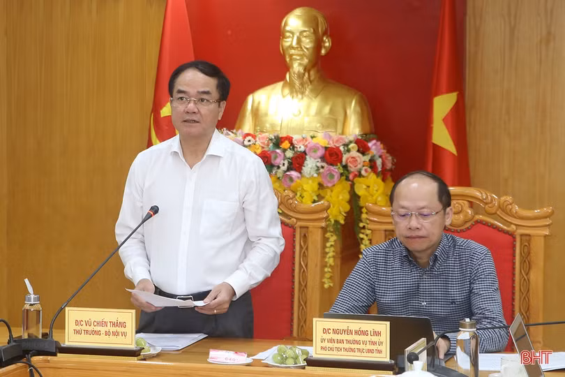 Thứ trưởng Bộ Nội vụ đánh giá cao việc thực hiện Luật Hoạt động chữ thập đỏ tại Hà Tĩnh