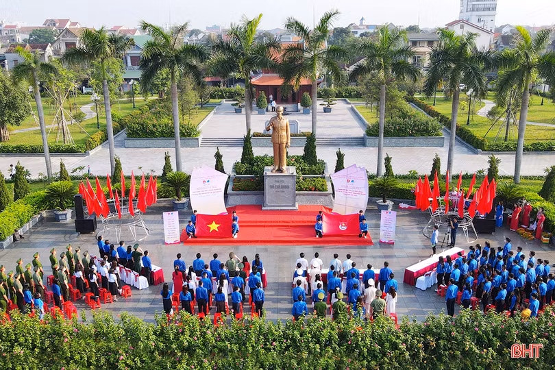 Hà Tĩnh tuyên dương thanh niên làm theo lời Bác và CLB thiện nguyện tiêu biểu