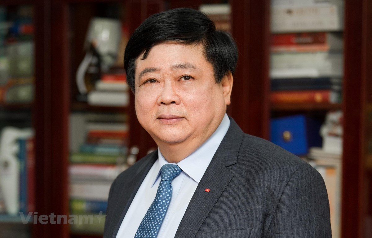 Đồng chí Nguyễn Thế Kỷ, nguyên Ủy viên Trung ương Đảng, Chủ tịch Hội đồng Lý luận phê bình văn học nghệ thuật Trung ương. Nhận diện các xu hướng và giải quyết thấu đáo vấn đề đặt ra trong phát triển văn hóa