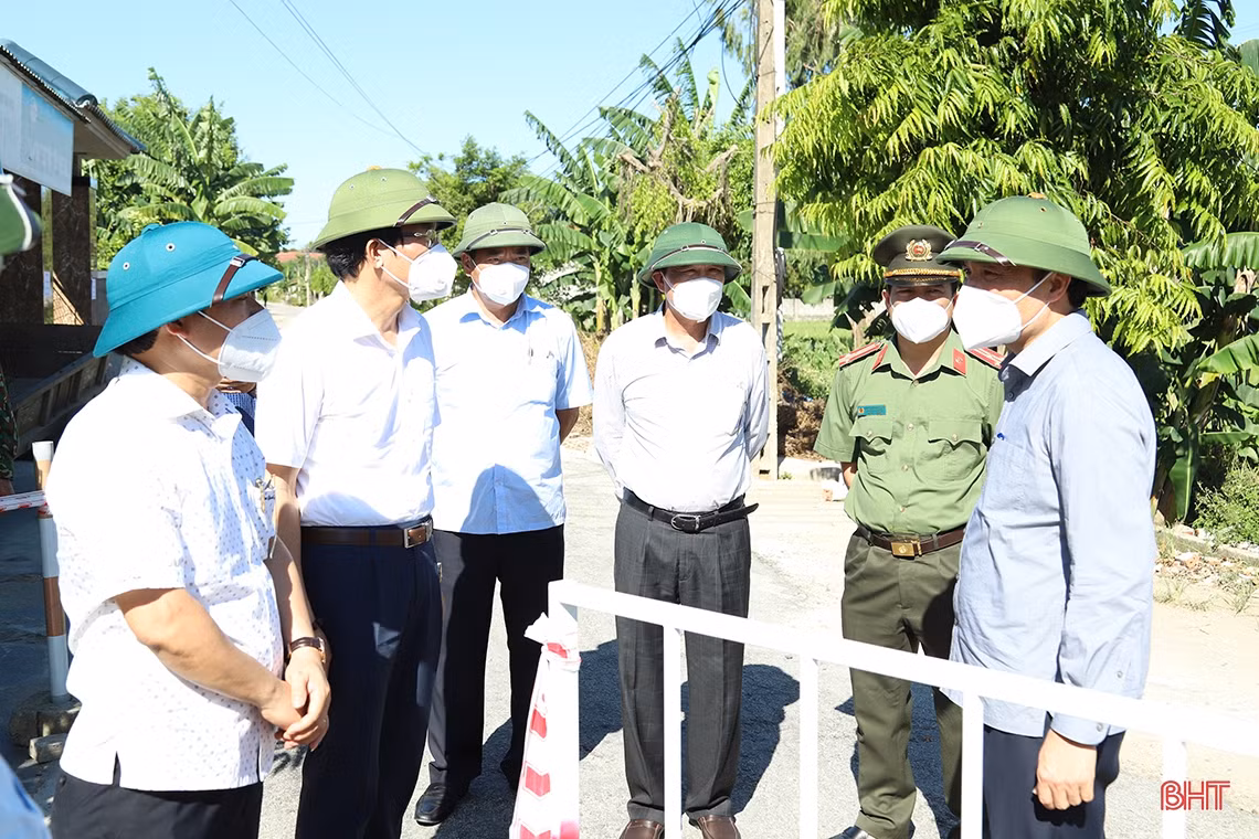 Tuyên truyền để người dân chủ động phòng chống dịch, phát huy vai trò tổ Covid cộng đồng