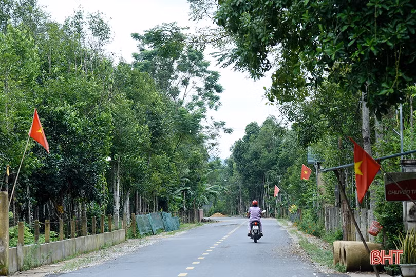 Gương sáng hiến đất mở đường ở huyện miền núi Hà Tĩnh