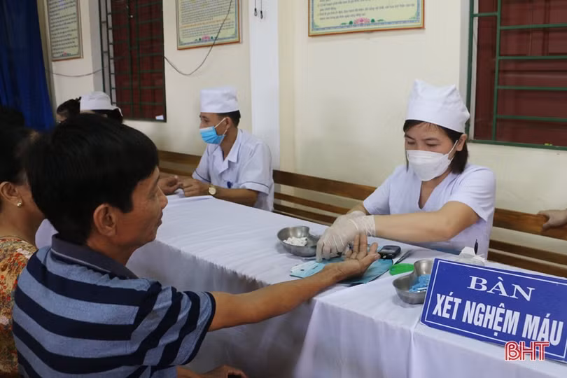 Nâng cao nhận thức trong kiểm soát, điều trị các bệnh không lây nhiễm tại Hương Sơn